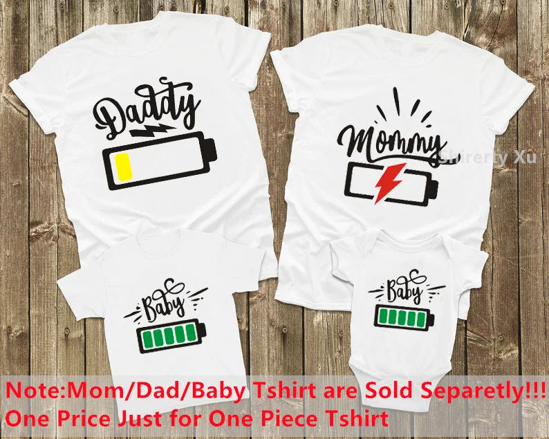 Family Matching Clothes Outfit Funny Battery Clothes Dad Mom Brother Sister T-shirt Family Look Daddy Mommy Me Baby Boy Girl Tee