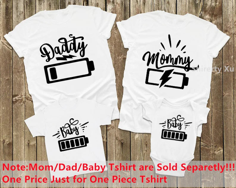 Family Matching Clothes Outfit Funny Battery Clothes Dad Mom Brother Sister T-shirt Family Look Daddy Mommy Me Baby Boy Girl Tee