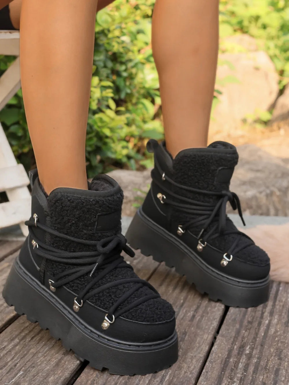 Warm Snow Boots 2025 Winter New Thick Bottom Large Size with Velvet Cross Strap Northeast Cotton Shoes for Women