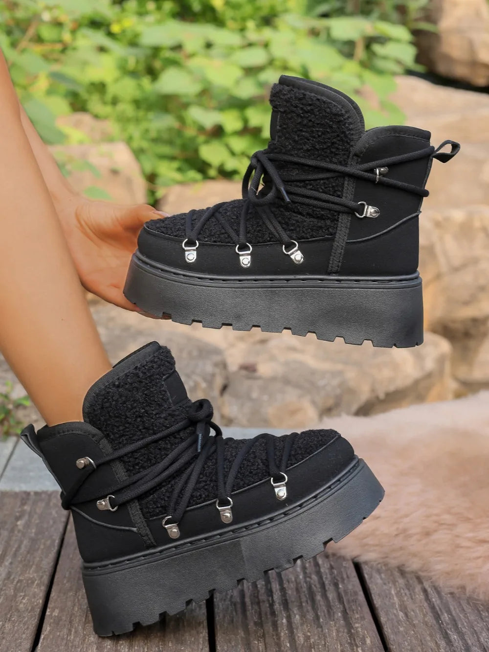 Warm Snow Boots 2025 Winter New Thick Bottom Large Size with Velvet Cross Strap Northeast Cotton Shoes for Women