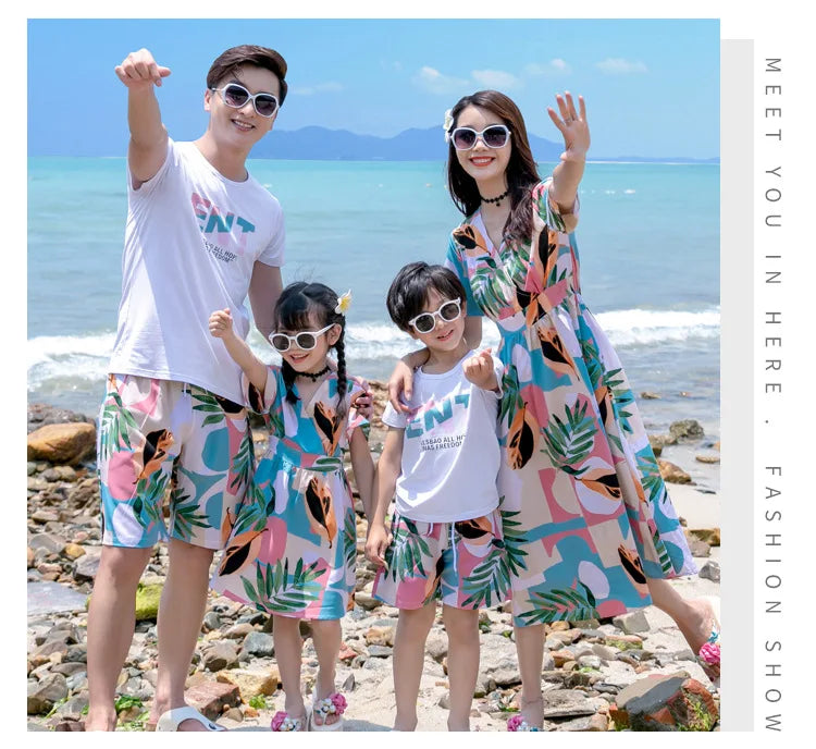 Family Matching Outfits Summer Beach Mother Daughter  Dresses Dad Son T-shirt & Shorts Family Look Couple Matching Outfit