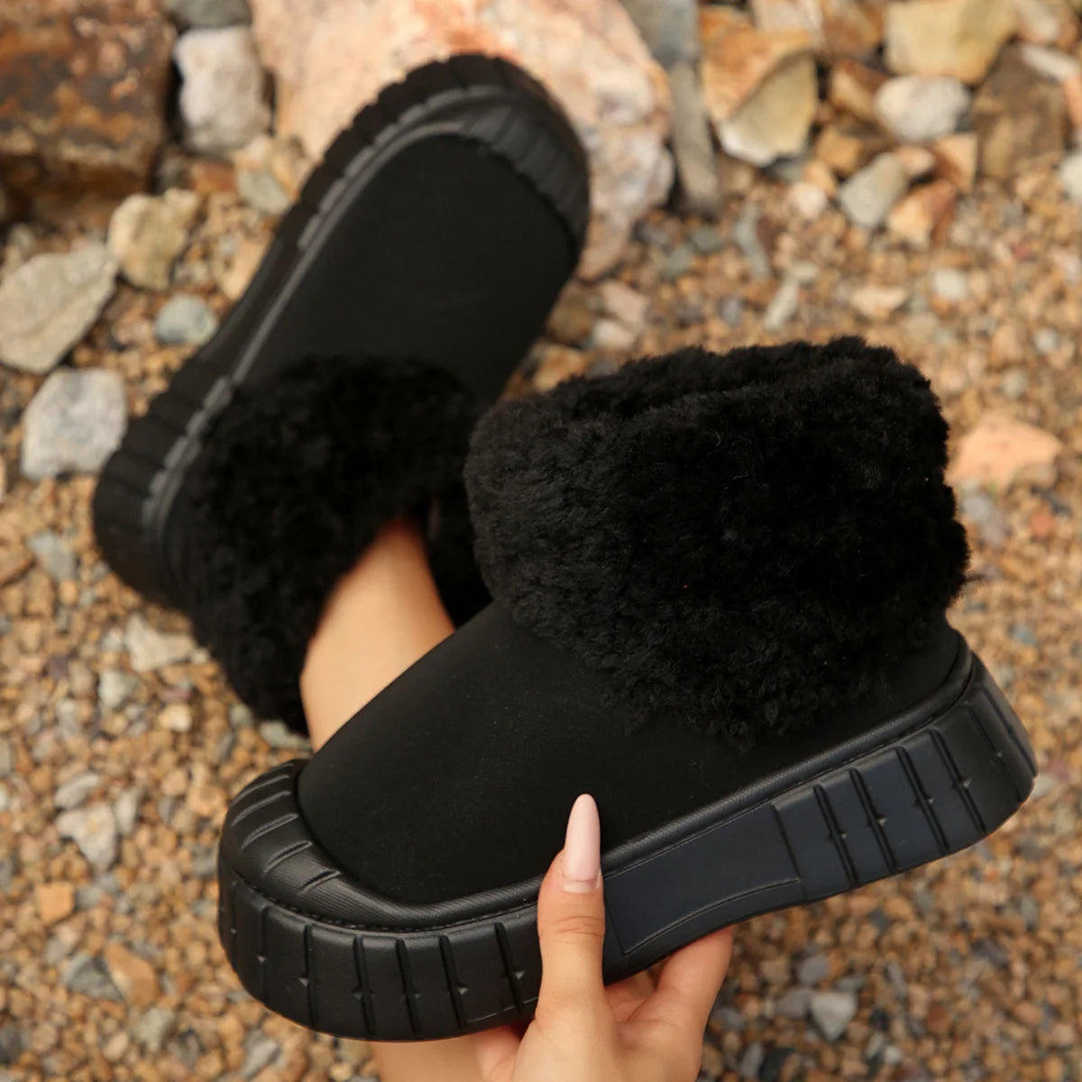 Winter Snow Boots for Women Warm Plush Ankle Boots Non-Slip Flat Sole Shoes for Girls Concise Outdoor Plush Shoes
