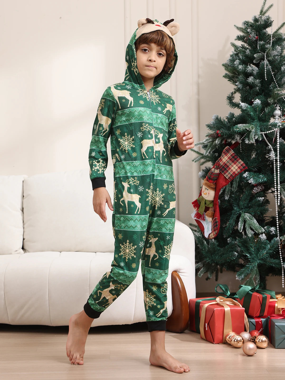 Family Christmas Pajamas Family clothing, Mom and Dad children baby jumpsuit Cute card jumpsuit overall Christmas family dress