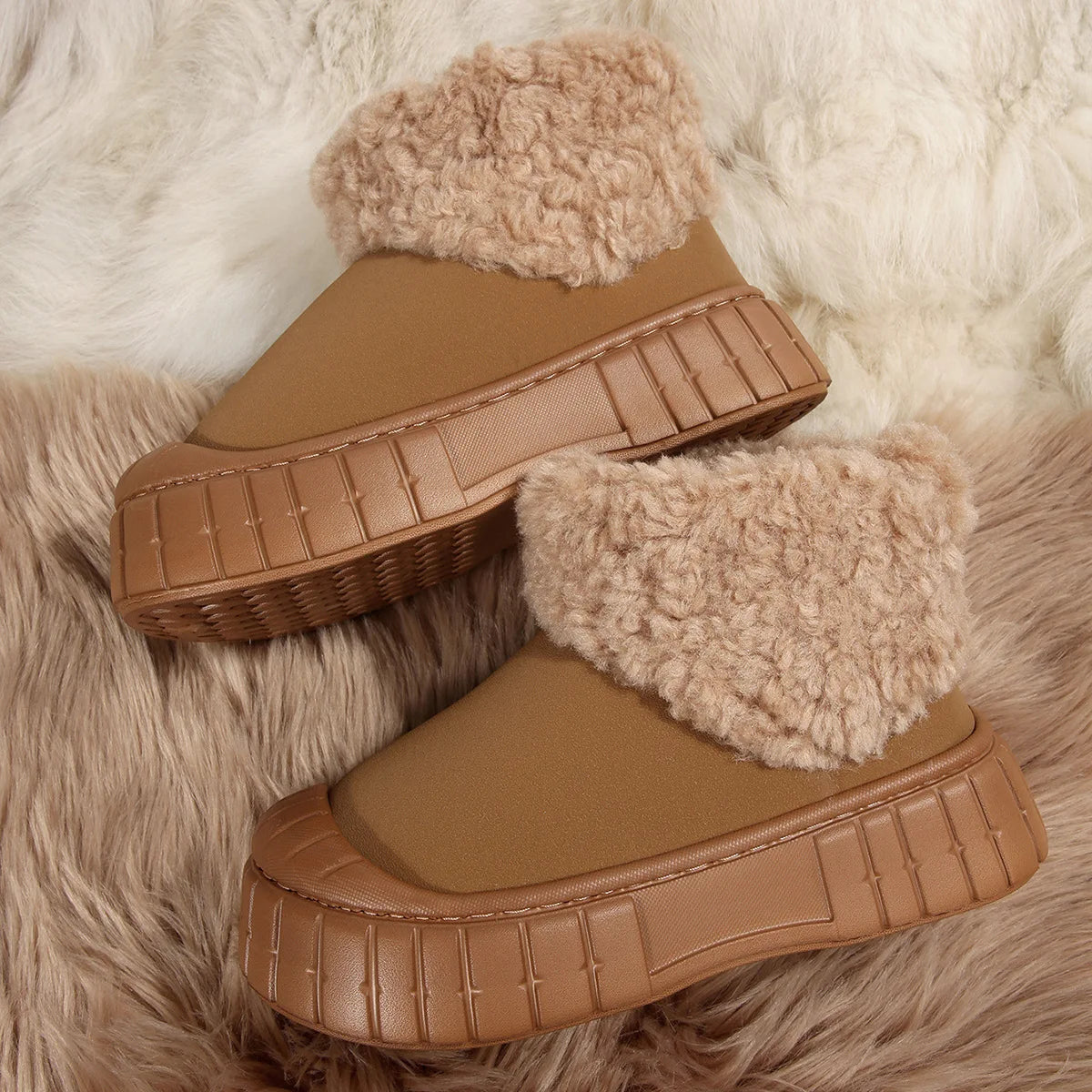 Winter Snow Boots for Women Warm Plush Ankle Boots Non-Slip Flat Sole Shoes for Girls Concise Outdoor Plush Shoes