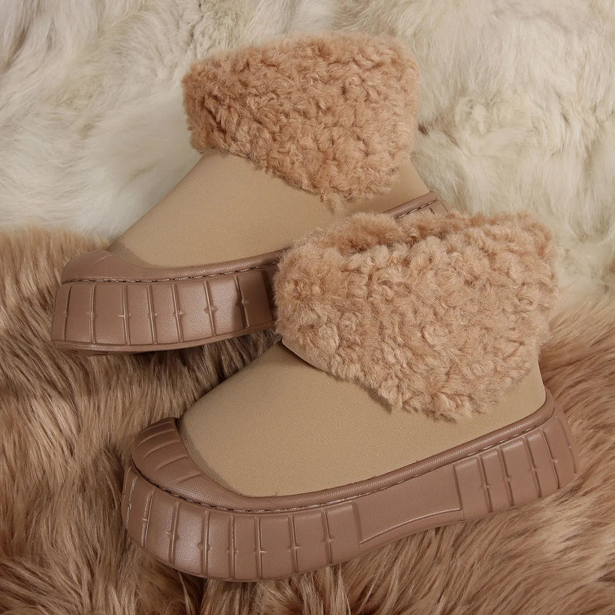 Winter Snow Boots for Women Warm Plush Ankle Boots Non-Slip Flat Sole Shoes for Girls Concise Outdoor Plush Shoes