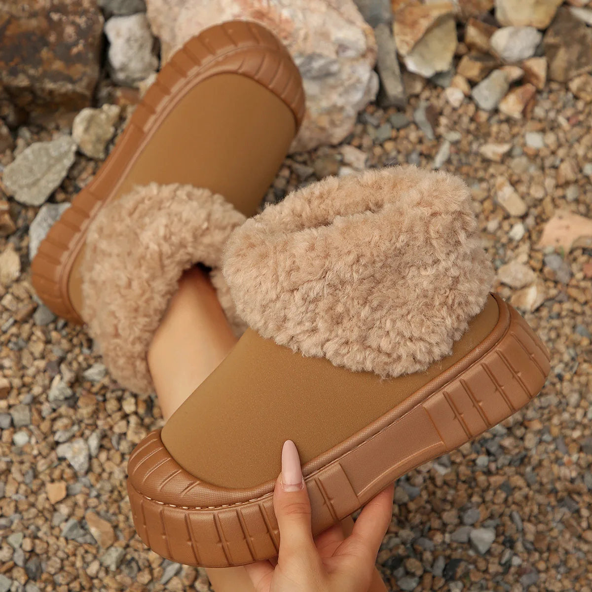 Winter Snow Boots for Women Warm Plush Ankle Boots Non-Slip Flat Sole Shoes for Girls Concise Outdoor Plush Shoes