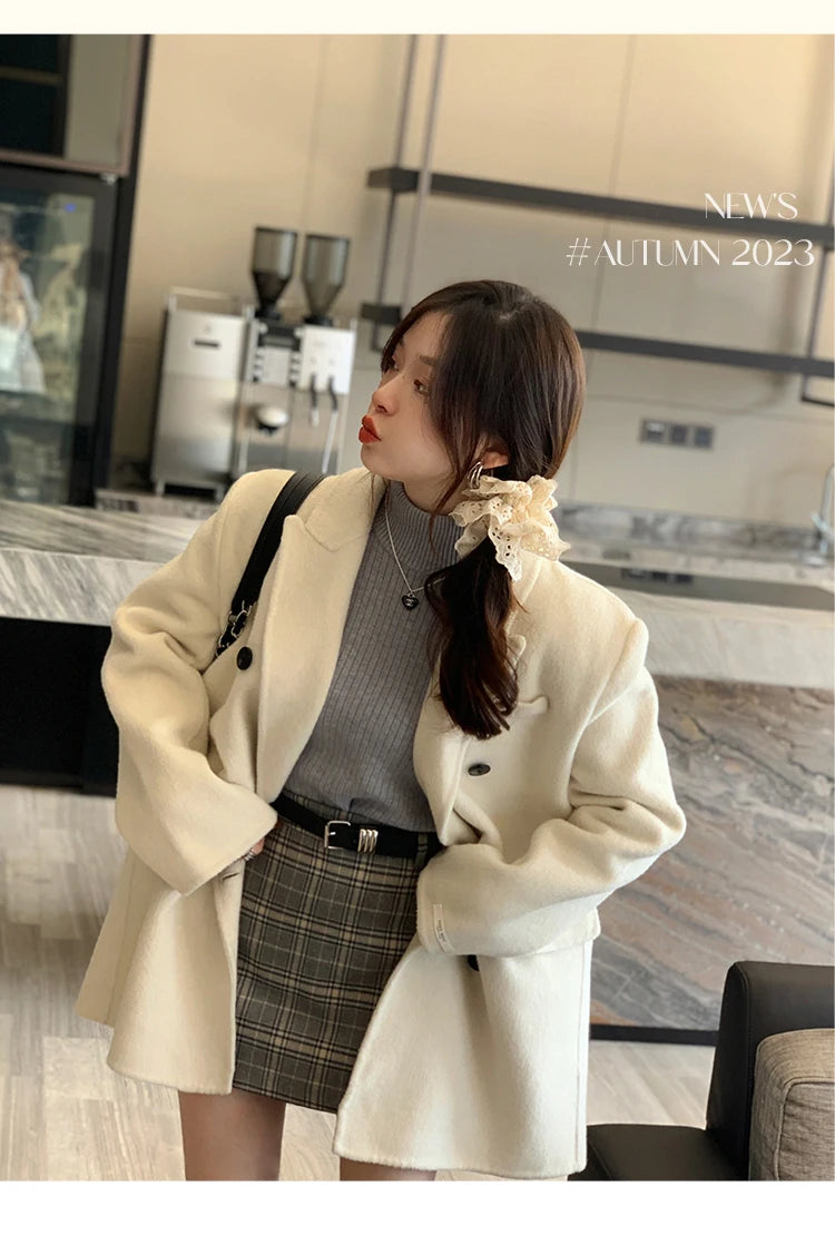 Women's Turtleneck Sweater Winter 2025 Retro with Velvet Lining Thickened Inner Wear Thermal Knitting Bottoming Shirt Pullovers