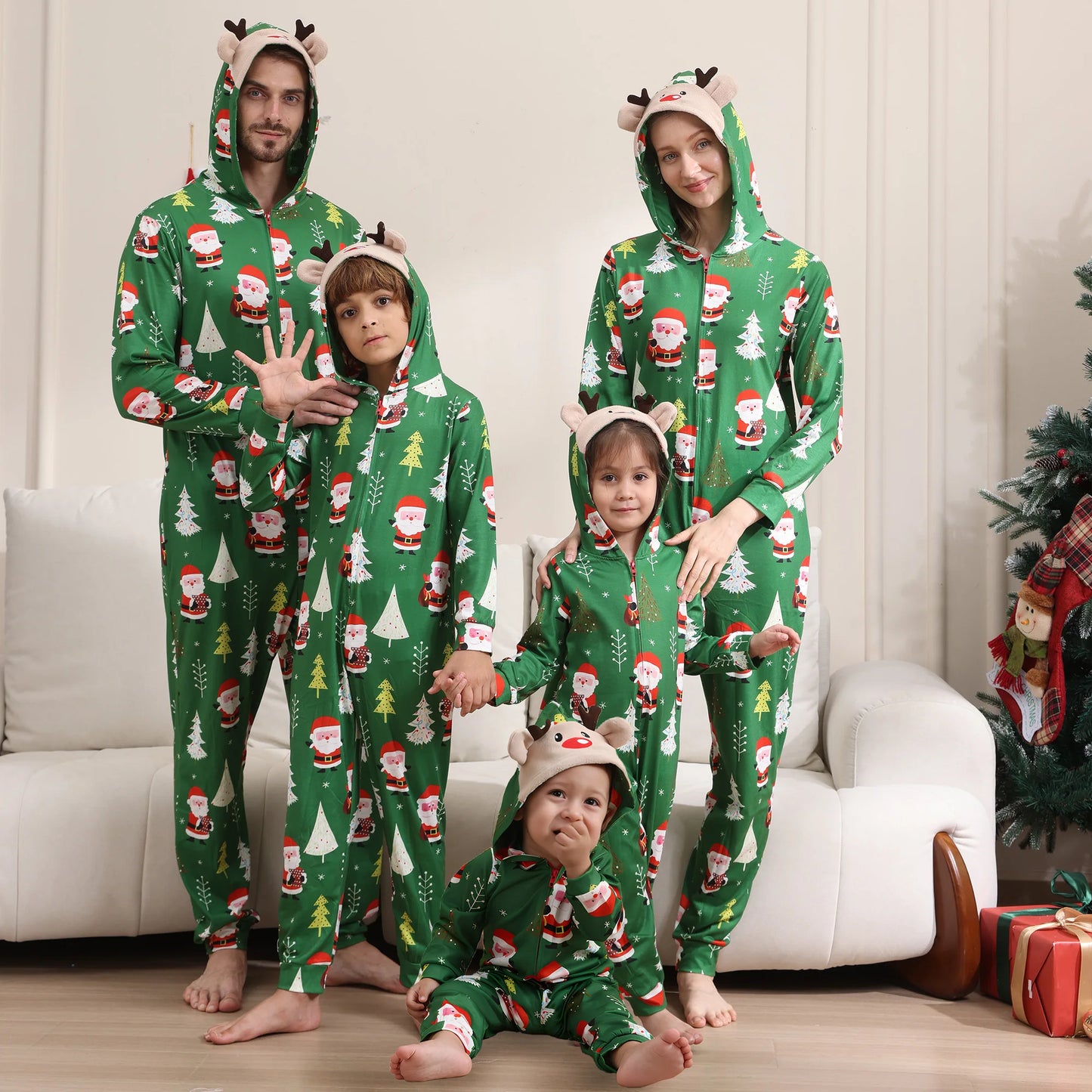 Family Christmas Pajamas Family clothing, Mom and Dad children baby jumpsuit Cute card jumpsuit overall Christmas family dress
