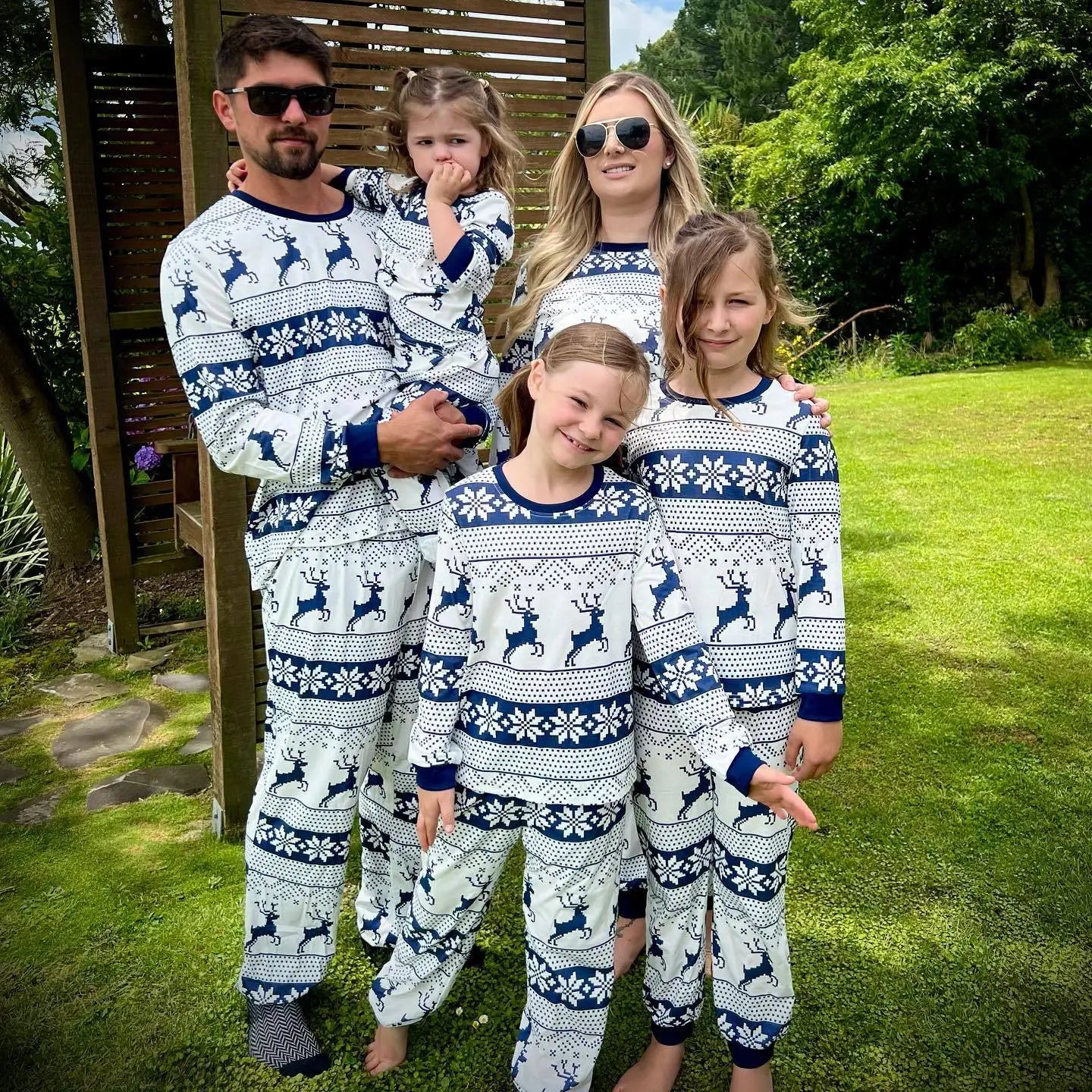 Merry Xmas Family Matching Pajamas Set All Elk Print Mother Father Kids Christmas Clothing Sets Soft Loose Pyjamas Holiday Look