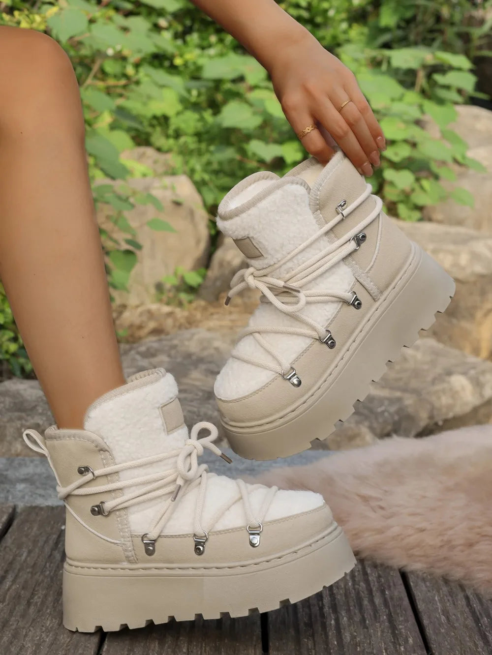 Warm Snow Boots 2025 Winter New Thick Bottom Large Size with Velvet Cross Strap Northeast Cotton Shoes for Women