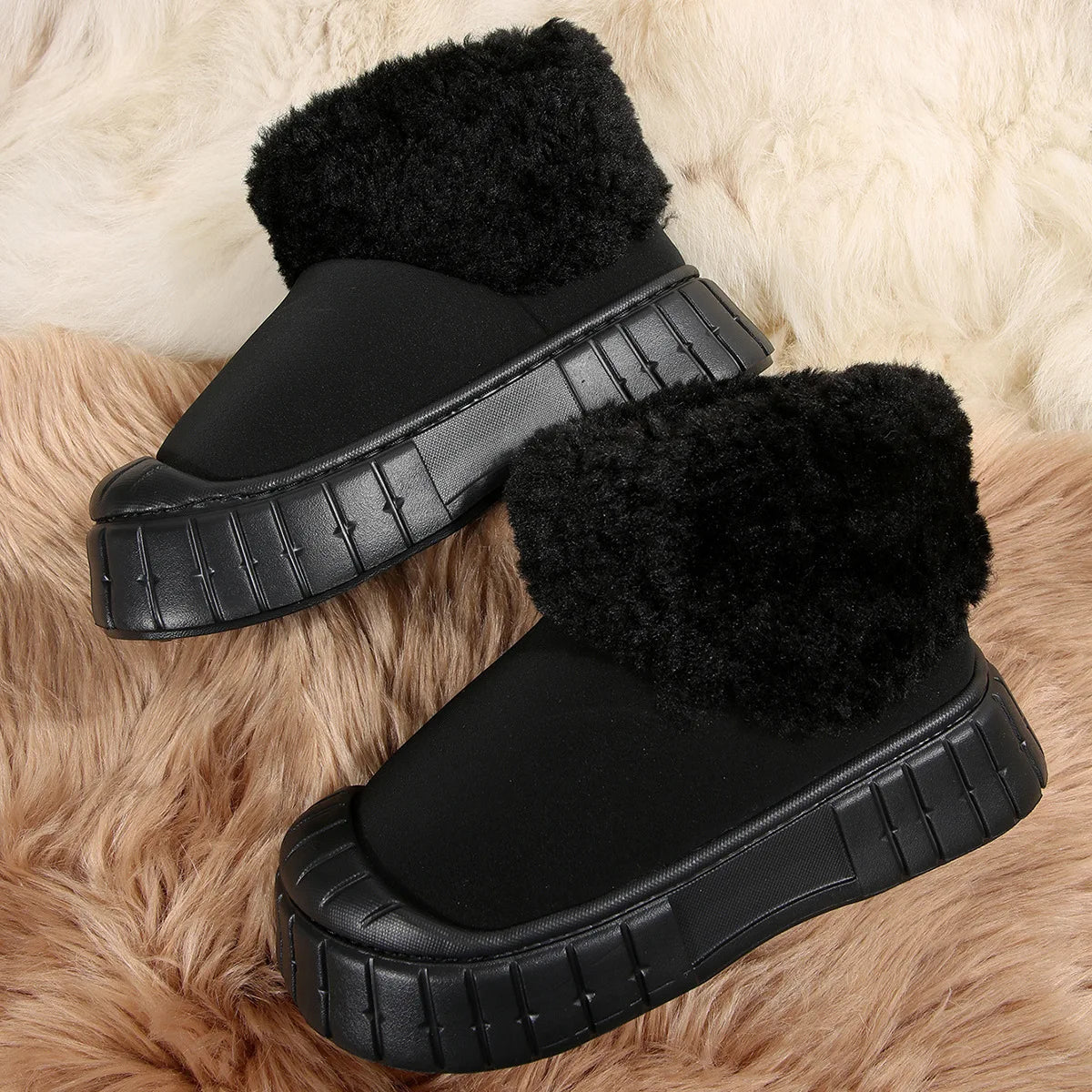 Winter Snow Boots for Women Warm Plush Ankle Boots Non-Slip Flat Sole Shoes for Girls Concise Outdoor Plush Shoes