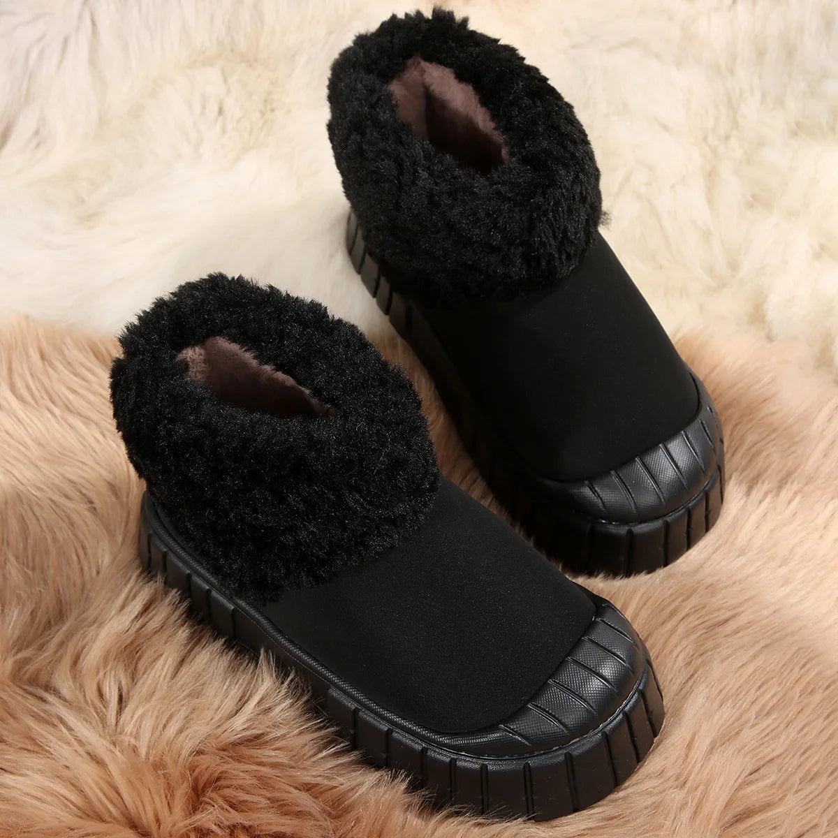 Winter Snow Boots for Women Warm Plush Ankle Boots Non-Slip Flat Sole Shoes for Girls Concise Outdoor Plush Shoes