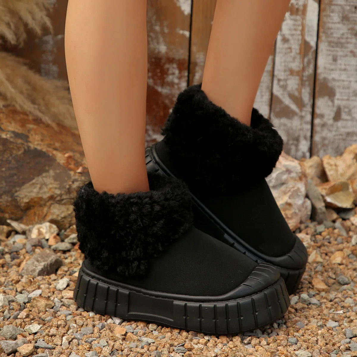 Winter Snow Boots for Women Warm Plush Ankle Boots Non-Slip Flat Sole Shoes for Girls Concise Outdoor Plush Shoes