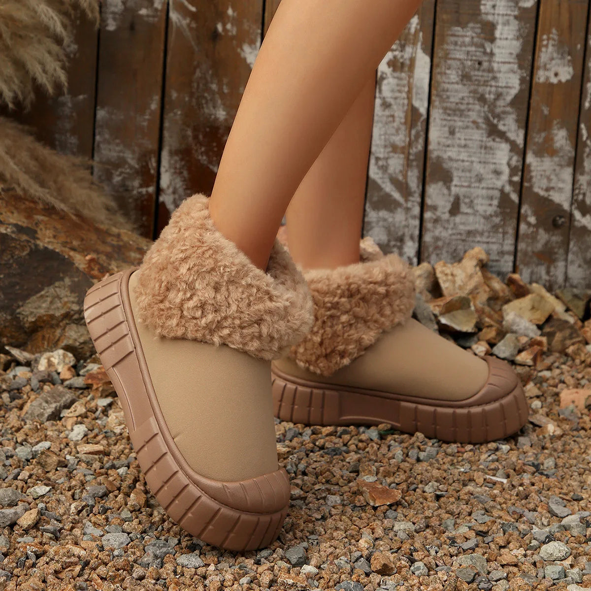 Winter Snow Boots for Women Warm Plush Ankle Boots Non-Slip Flat Sole Shoes for Girls Concise Outdoor Plush Shoes